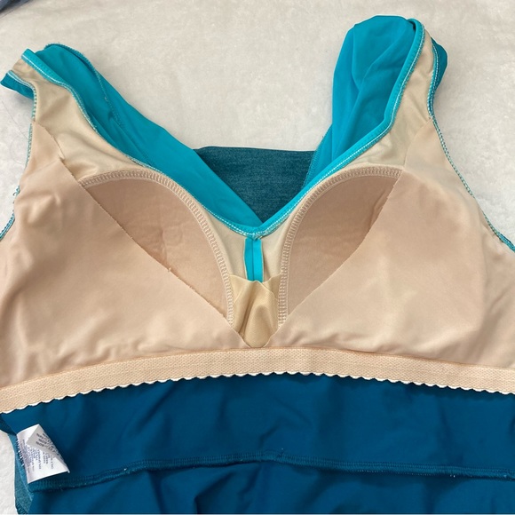 Lands end One Piece SlenderSuit V-Neck Tummy Control Skirted Swimsuit 14DD - Picture 9 of 10